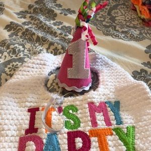 Mud Pie Girls 1st birthday hat and bib